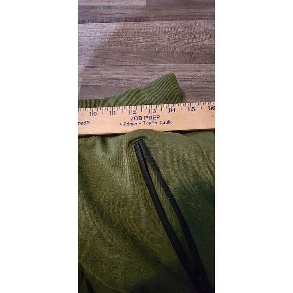 Solid Basics Joggers With Robot Teddy Bear Accent Size Medium. 1293 - Picture 2 of 10